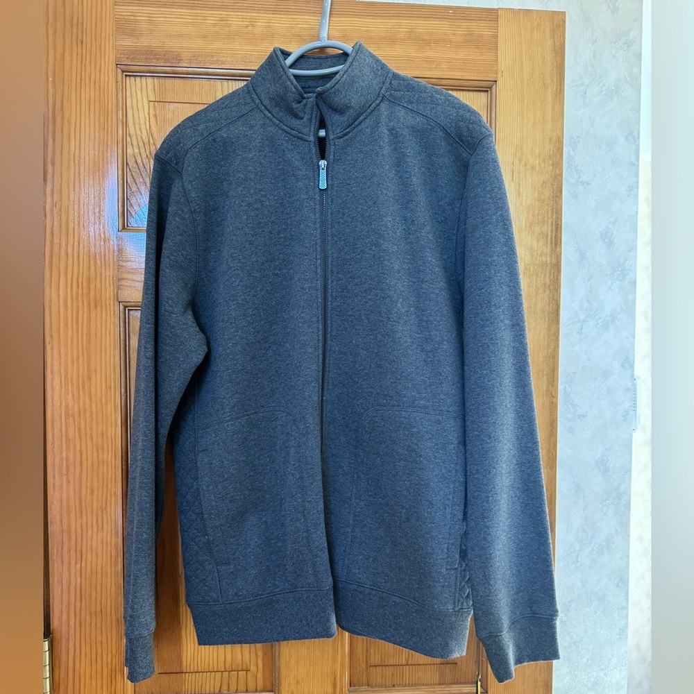 Kohl's Men's Dark Gray Zip-Up Sweater